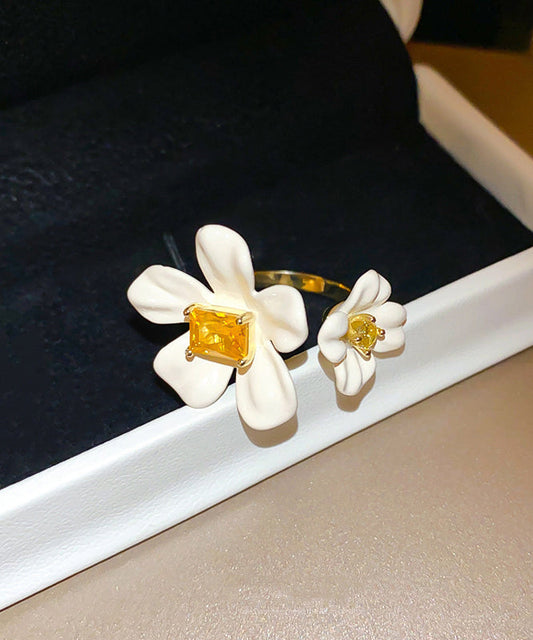 Bagues ouvertes élégantes en cuivre blanc surdoré avec zircon acrylique floral - Amawinc
