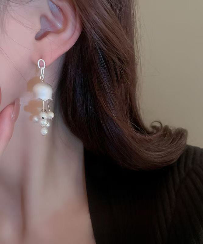 Boucles d'oreilles pendantes élégantes en argent sterling et perles de muguet blanches - Amawinc