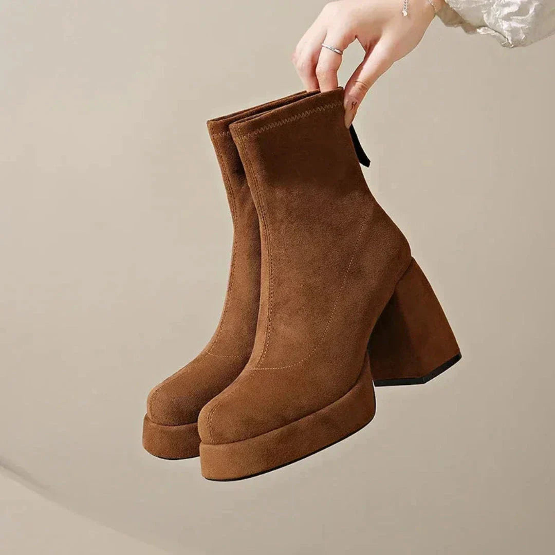 Bottines Femme Eloise En Suède À Talon Bloc Avec Fermeture Éclair Amawinc Pour Automne Hiver
