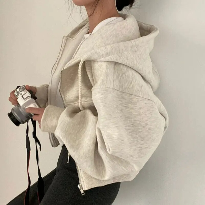 Veste À Capuche Oversize Pour Femme En Polaire Pelucheuse Avec Fermeture Éclair Devant Et Longueur Croppée