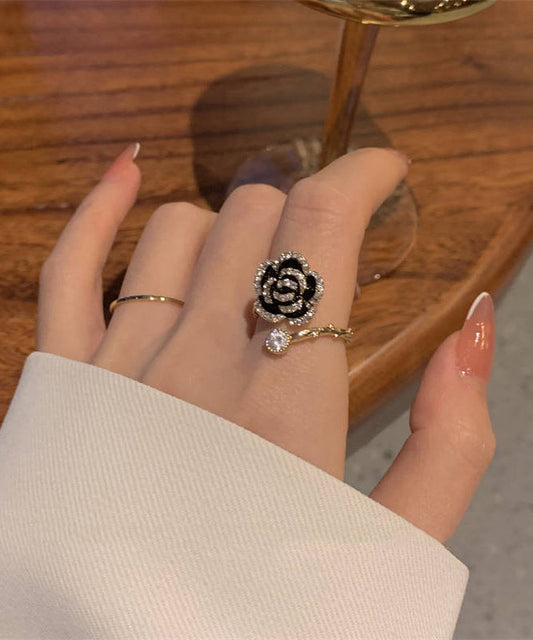 Bagues camélia en alliage noir et zircon tendance - Amawinc