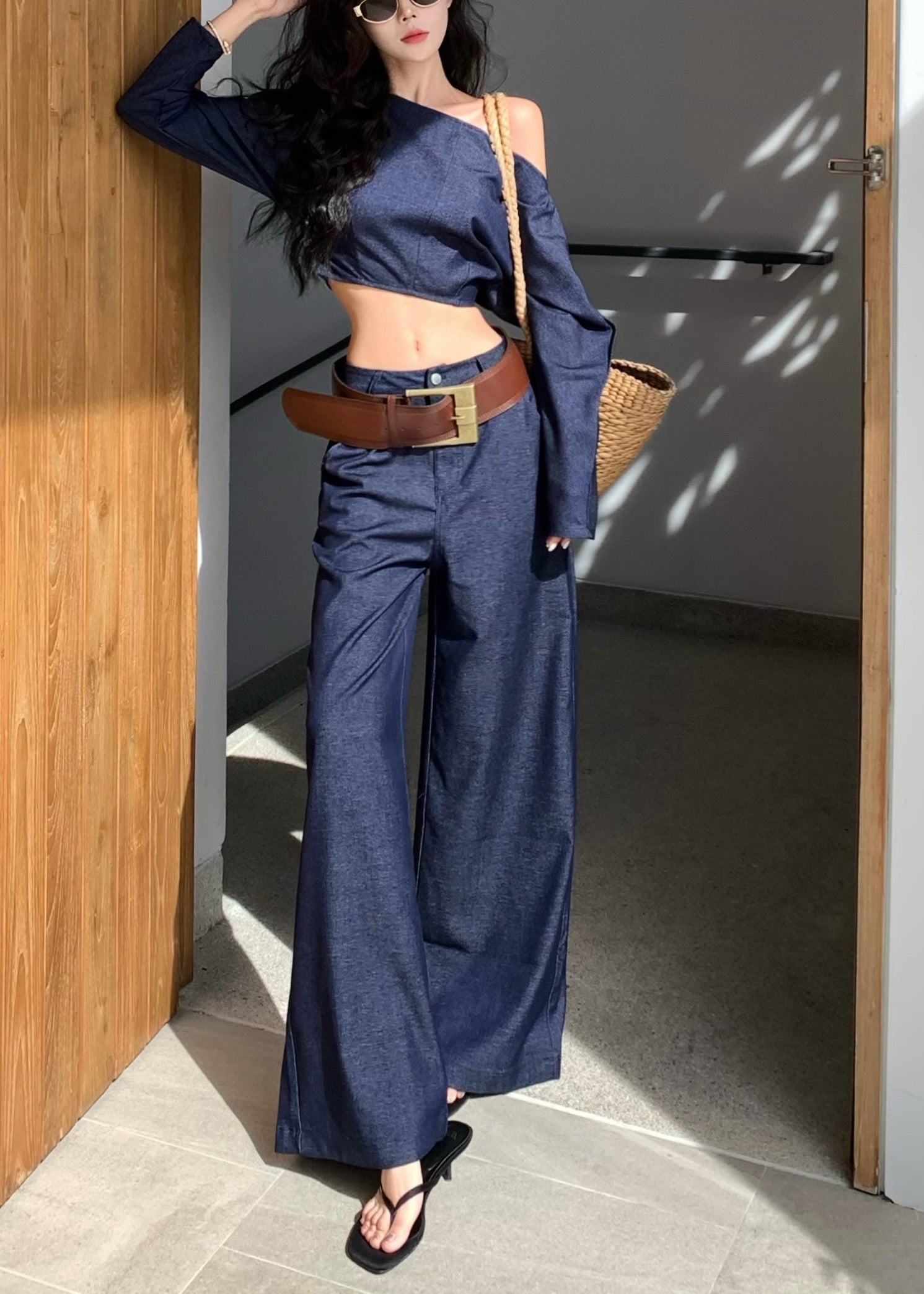 Ensemble deux pièces en jean bleu marine à une épaule et à la mode pour l'été - Amawinc
