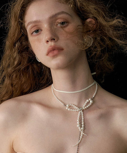 Collier à double pendentif en alliage blanc avec nœud en perles et pompon - Amawinc