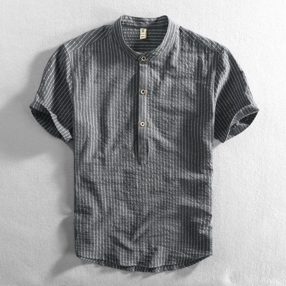 Chemise En Coton Rayé Felix Grant Col Montant Manches Courtes Coupe Décontractée Disponible En Plusieurs Couleurs