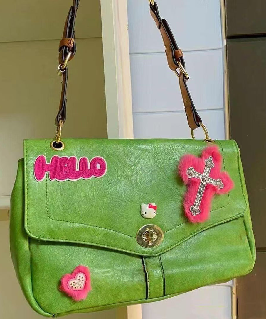 Sac à main en similicuir à broderies vertes fines et duveteuses - Amawinc