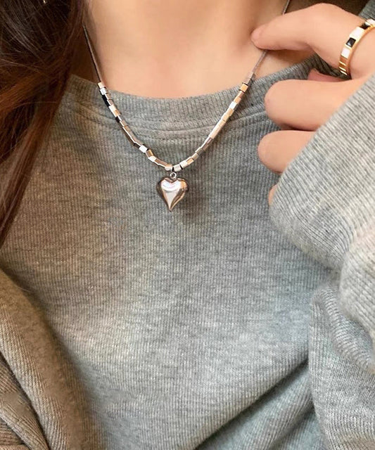 Collier pendentif amour en acier inoxydable et soie fine - Amawinc