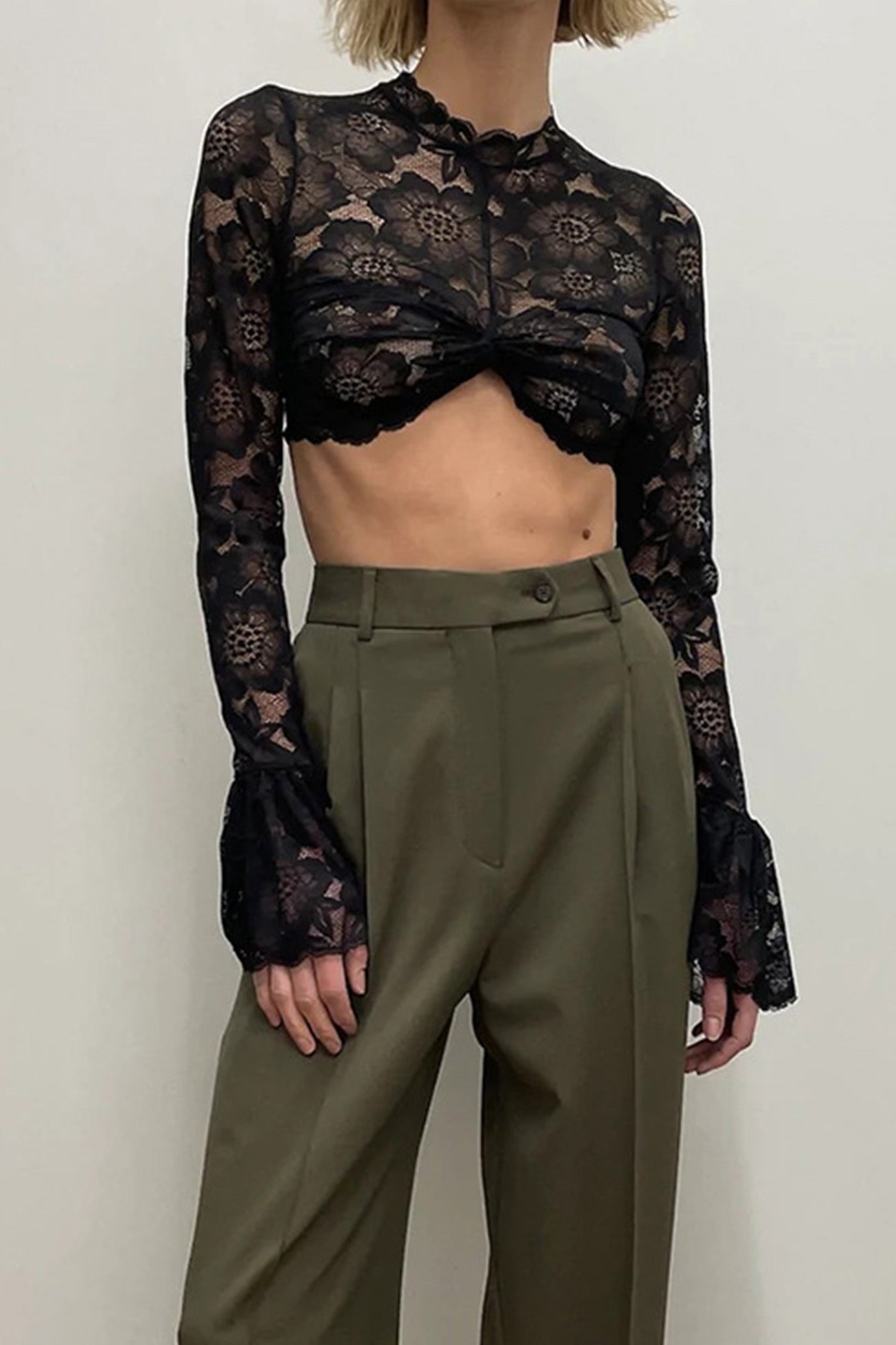 Cropped Häkel Top von Fudus mit Ärmeln