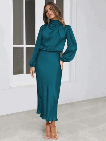 Abendkleider von Marie: Elegant und mit langen Ärmeln