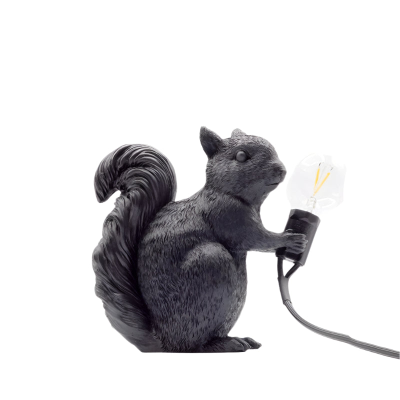 Tischlampe: Niedliches Eichhörnchen im nordischen Design