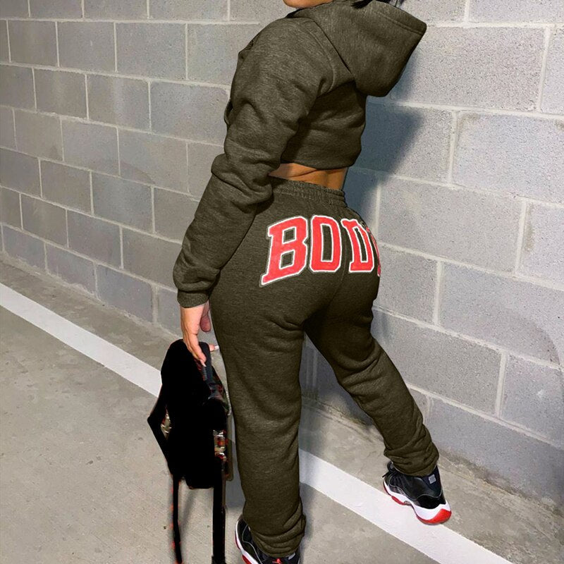 Damen Sweatshirt und Jogginghose von Fudus