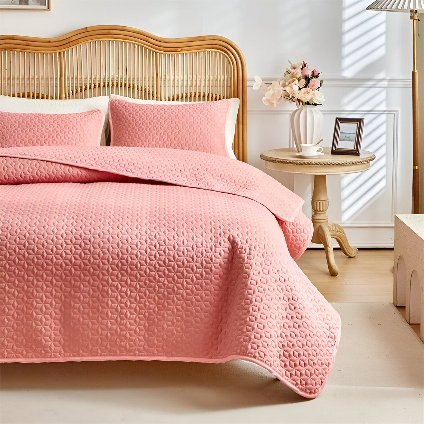 Ensemble Couvre-Lit Matelassé Beige Minimaliste Pour Chambre Sereine Et Confortable