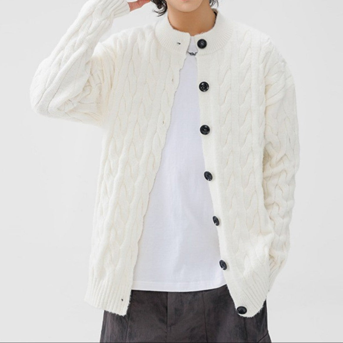 Cardigan en Coton Arley Torsades Rustiques et Boutons Devant Maille Douce Coupe Décontractée