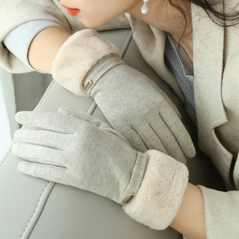 Gants Femme Ajustés Avec Bordure En Fourrure Synthétique Et Détail De Bride Réglable