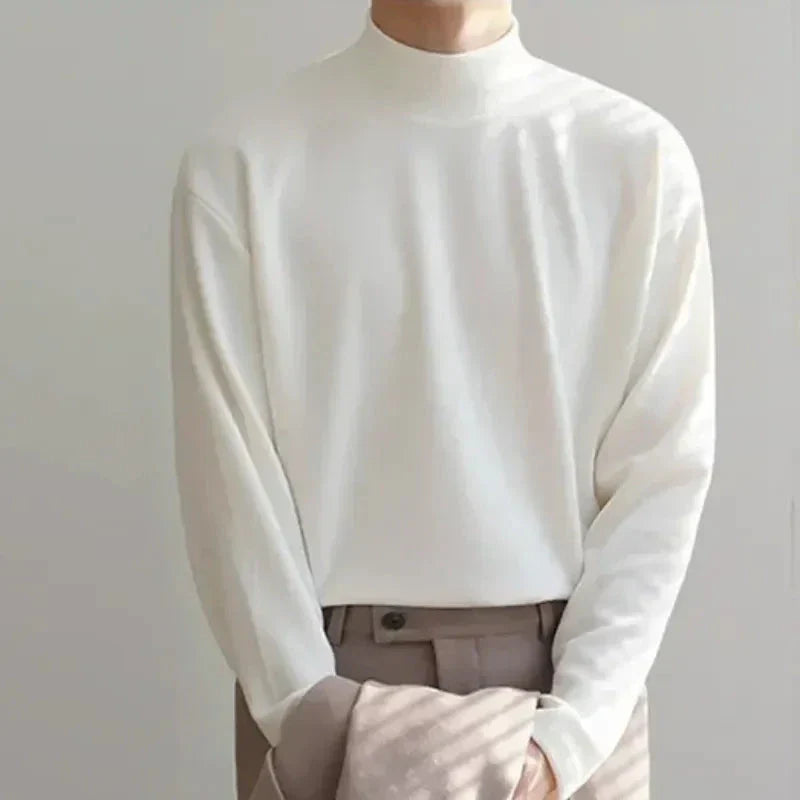 Pull Col Roulé Ivan Minimaliste En Tissu Soyeux Pour Superposition Et Tenue Polyvalente Élégante