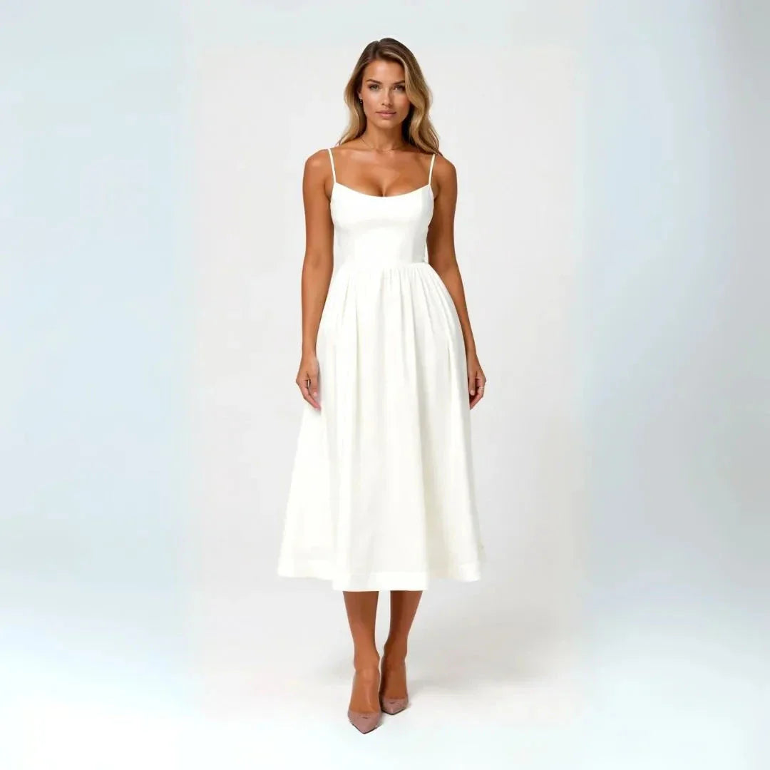 Robe Midi À Bretelles Spaghetti Isabelle Waylynn Silhouette Ajustée Avec Jupe Midi Évasée