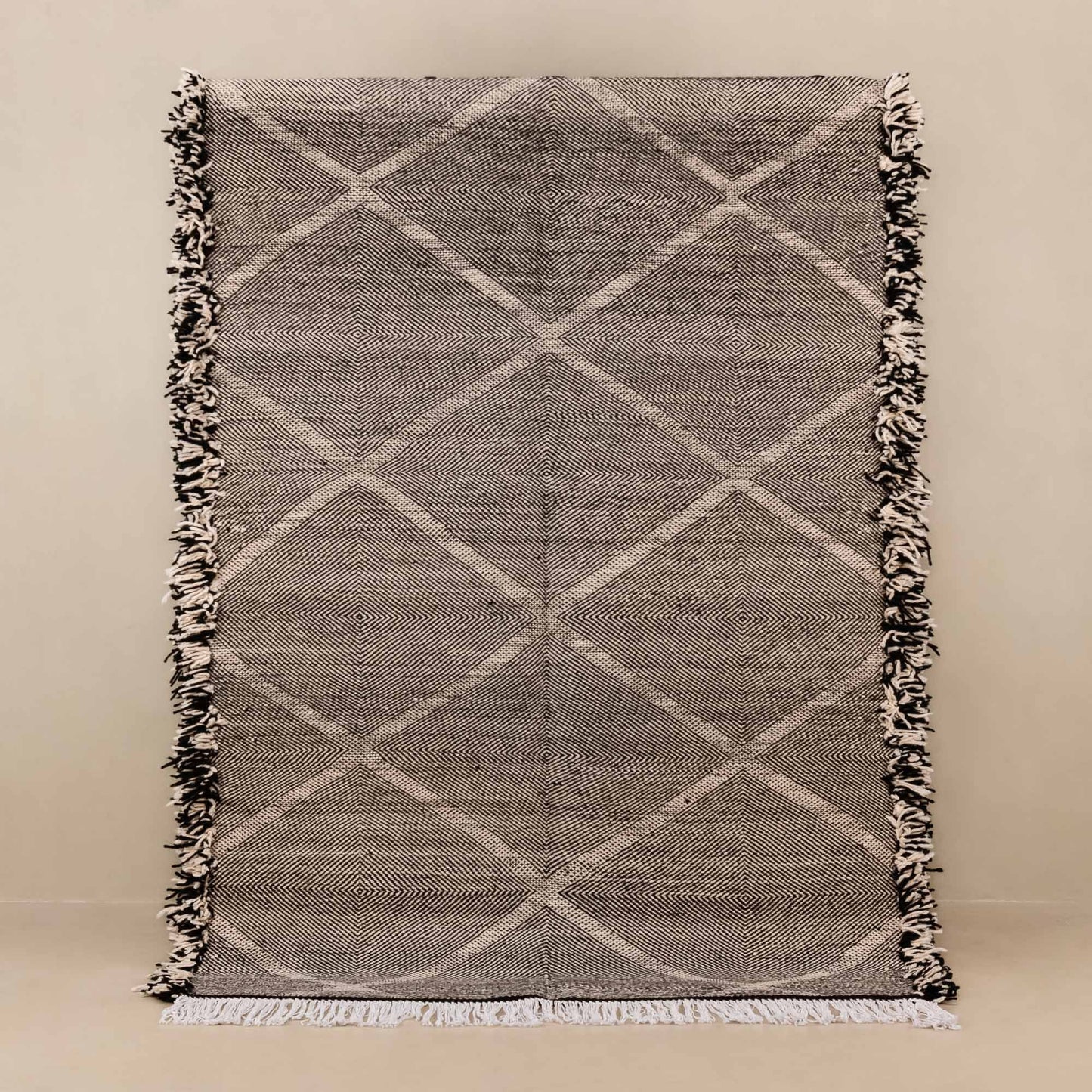 Soheir - taznakht kilim rug - Amawinc