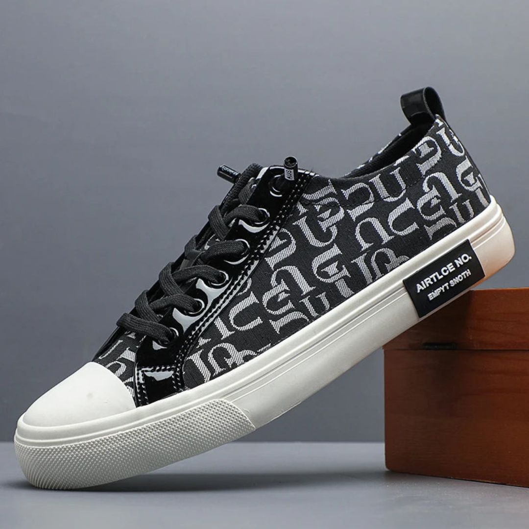 Keiran Typewalk Baskets Pour Hommes Avec Impression All Over Semelle Flexible Col Rembourré Et Langue Rembourrée Style Streetwear