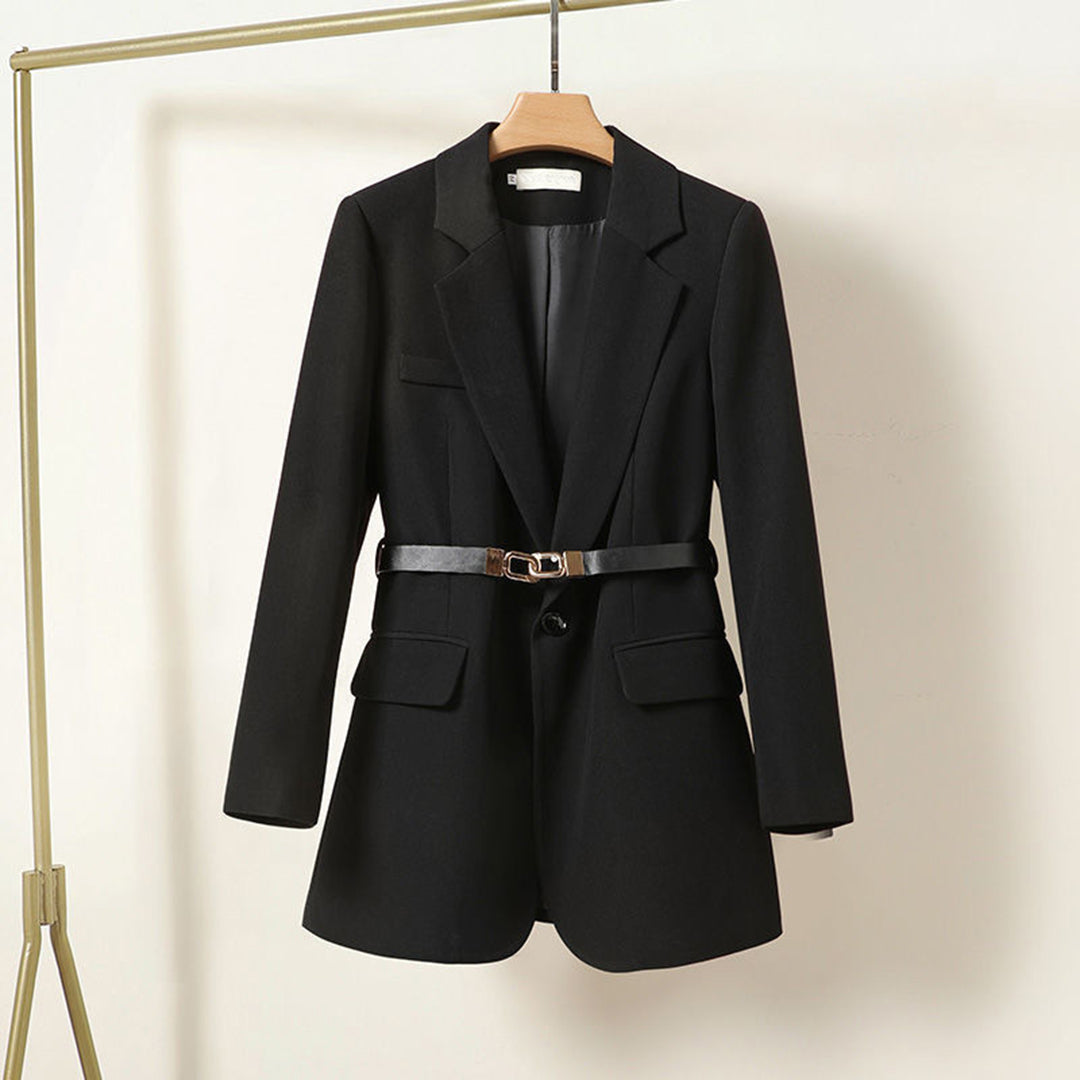 Avelena Blazer mit eingearbeitetem Gürtel und Kerbenkragen
