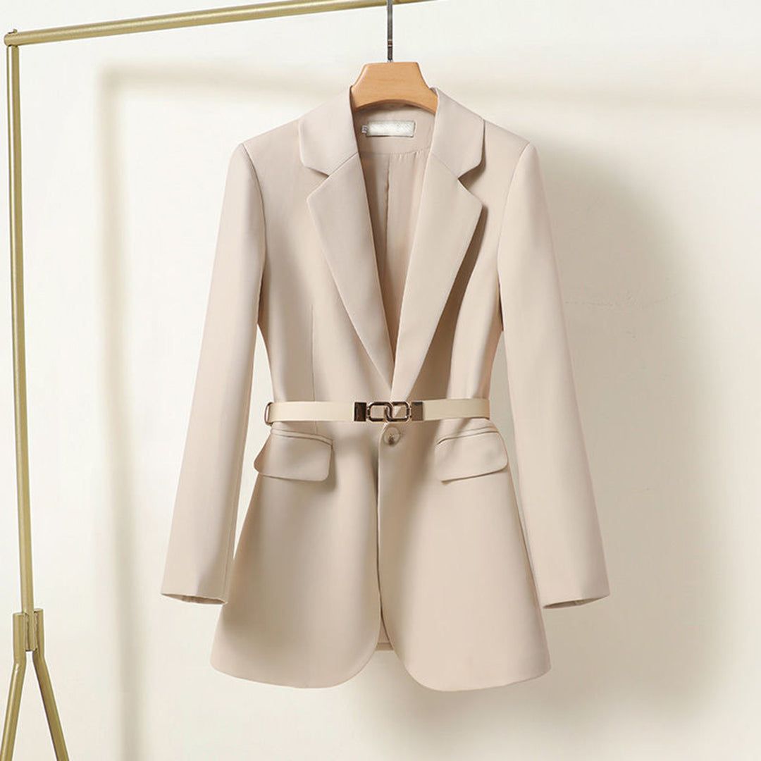 Avelena Blazer mit eingearbeitetem Gürtel und Kerbenkragen