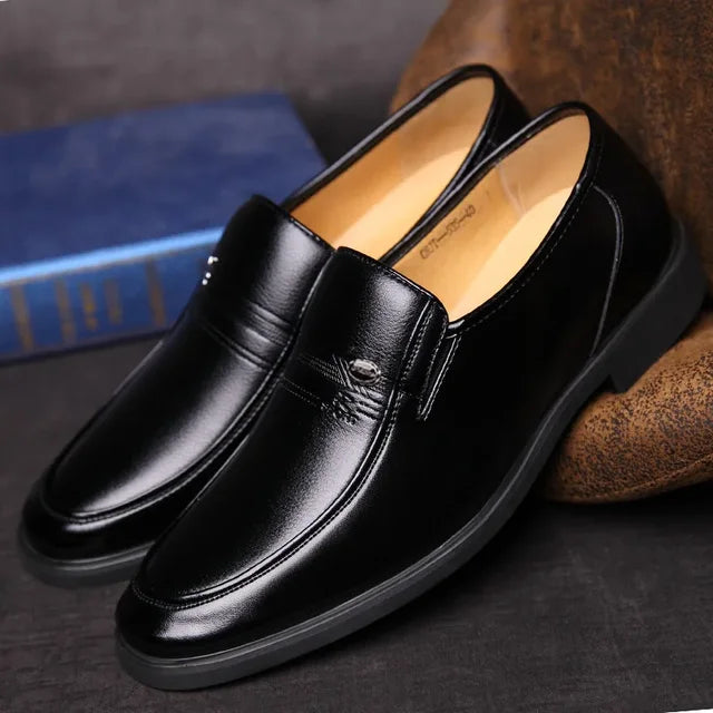 Luxus Herren-Slipper von StilMann in Schwarz