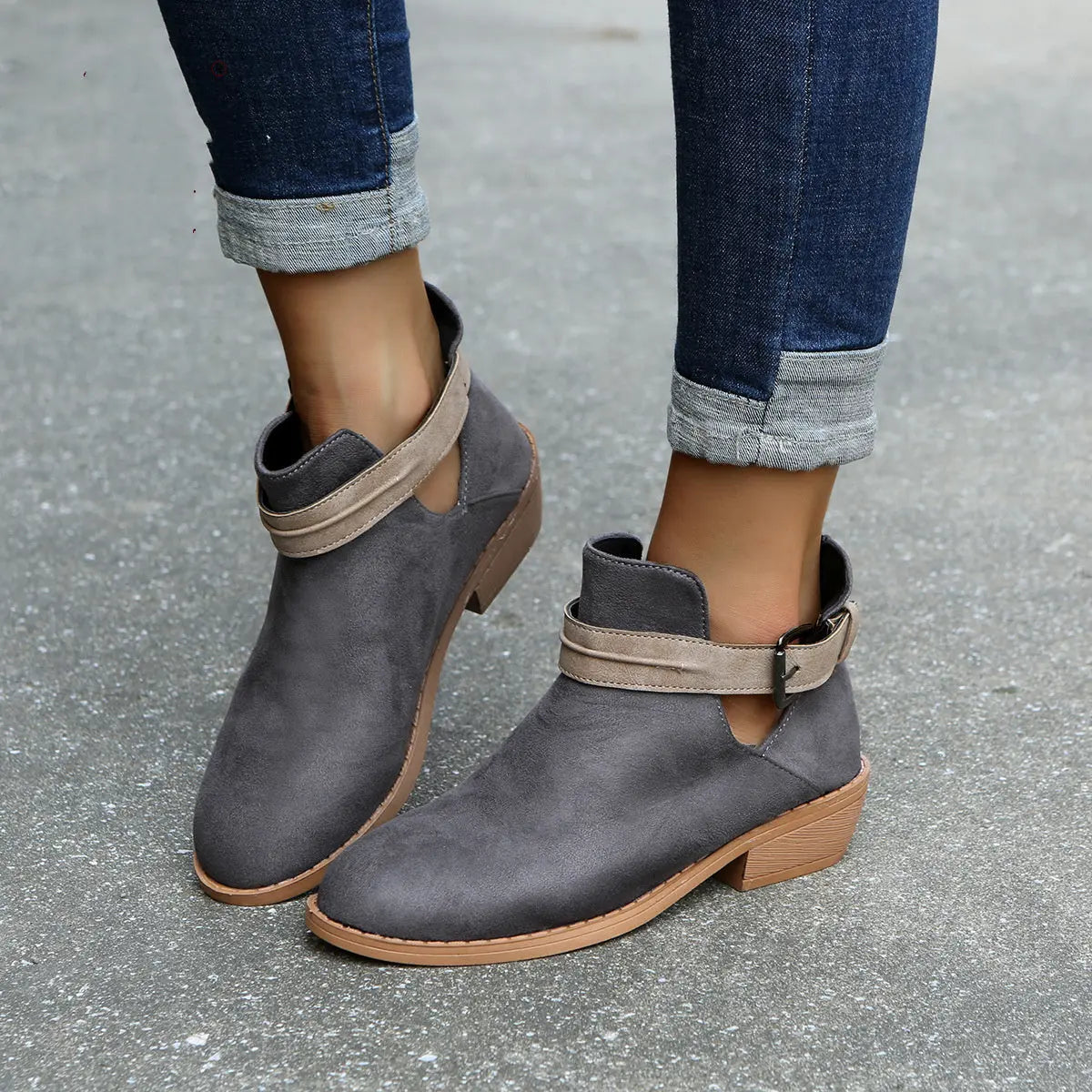 Bottines À Motif Léopard Pour Femmes Avec Profil En V Et Talon Bloc Robuste Pour Confort Et Style Quotidien