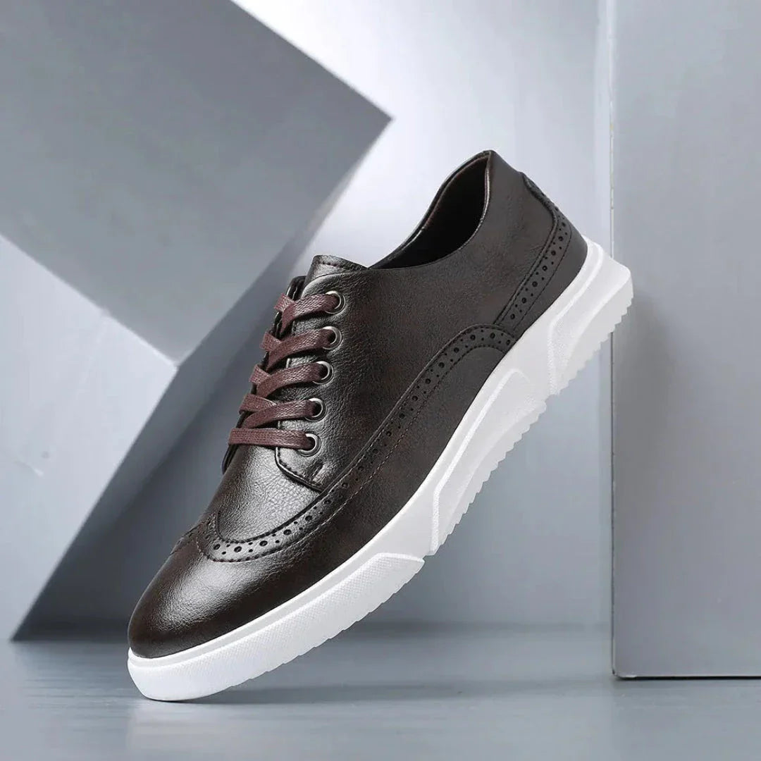 Logan Wingtip Baskets En Faux Cuir Pour Homme Marron Avec Semelle Blanche Chaussures Décontractées Habillées