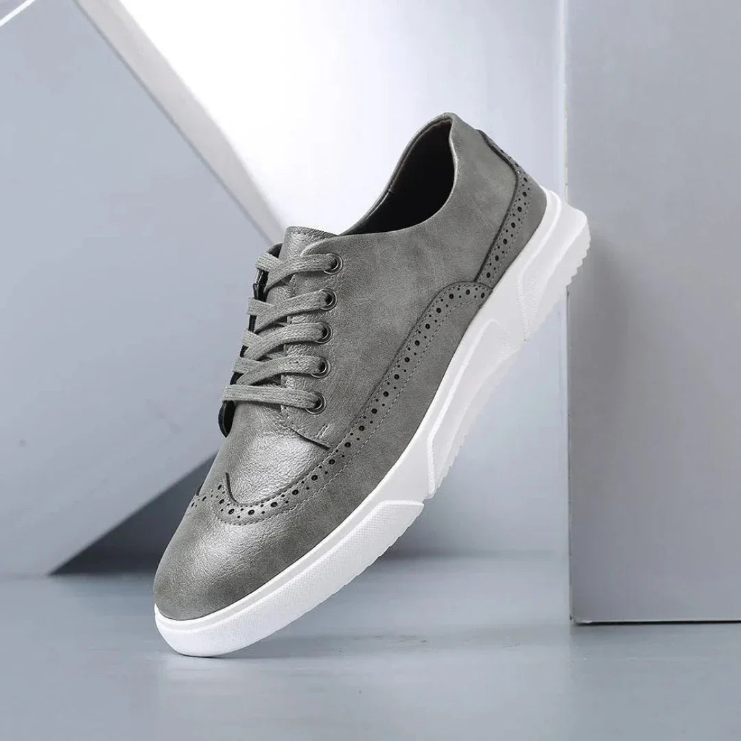 Logan Wingtip Baskets En Faux Cuir Pour Homme Marron Avec Semelle Blanche Chaussures Décontractées Habillées