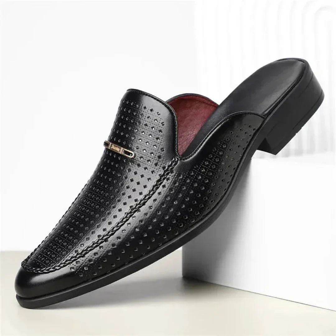 Mules Slip On En Cuir Luca Avec Perforations Laser Respirabilité Tout Au Long De La Journée Et Passepoil Contrasté