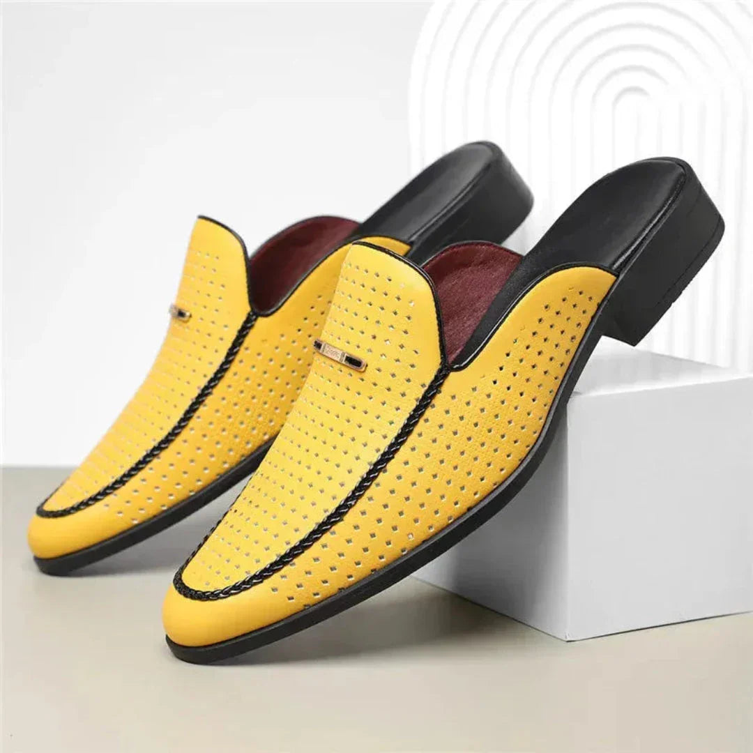 Mules Slip On En Cuir Luca Avec Perforations Laser Respirabilité Tout Au Long De La Journée Et Passepoil Contrasté
