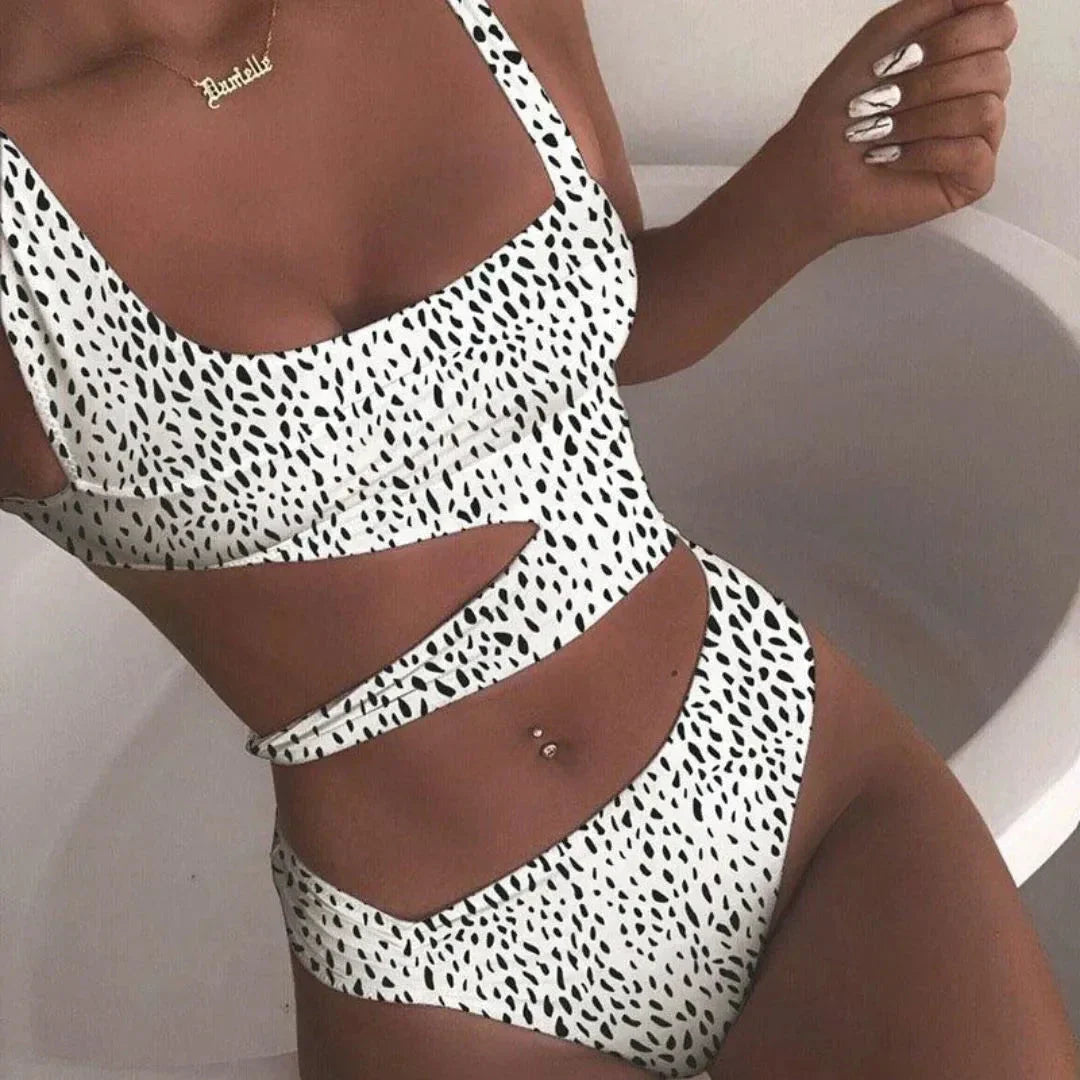 Maillot De Bain Une Pièce Avec Découpes Luna Sexy Et Taille Haute Silhouette Élégante Et Moderne