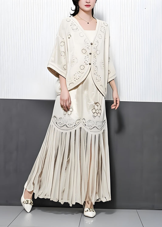 Ensemble deux pièces en coton brodé ajouré à pompons beige moderne pour l'été - Amawinc