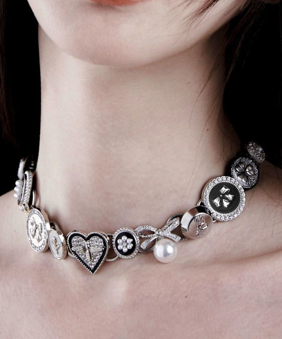 Collier moderne à boutons d'amour en métal et zircon colorblock - Amawinc