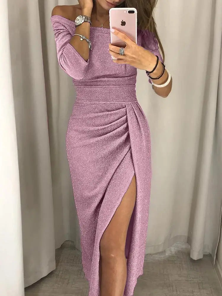 Langärmliges, gerafftes Kleid mit Schulterpartie und seitlichem Schlitz von Fudus