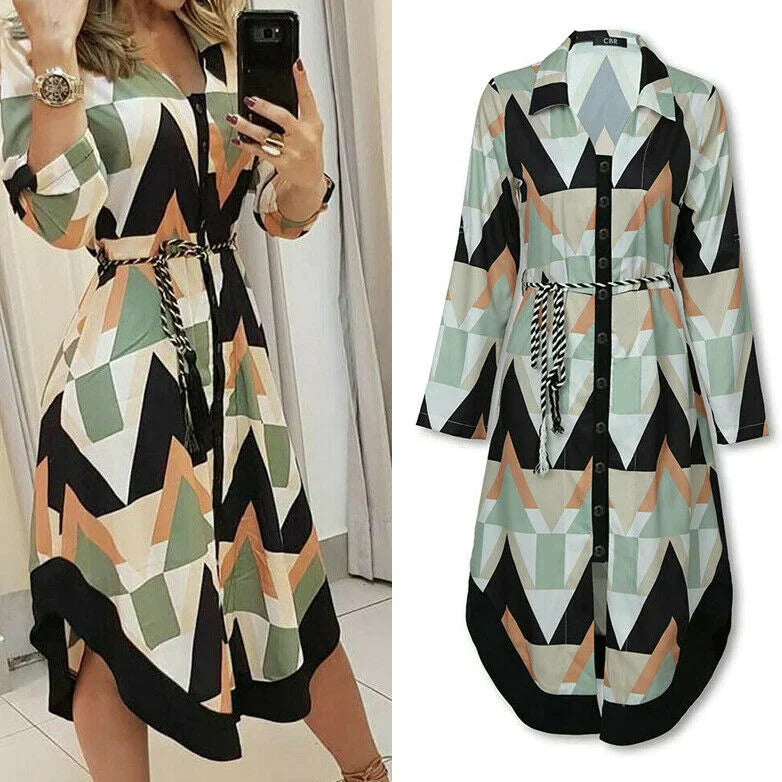 Wellenmuster-Kleid mit langen Ärmeln von Danica