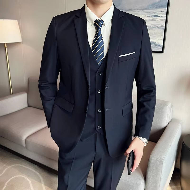 Costume Trois Pièces Slim Fit Pour Hommes Pour Affaires Et Événements Formels Pour Professionnels