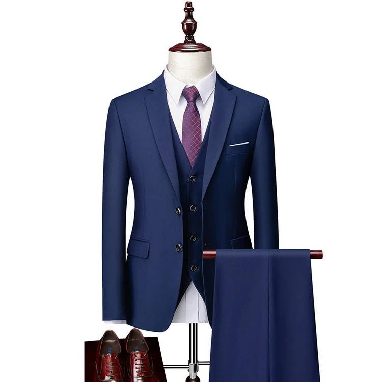 Smoking Trois Pièces Classique Avec Gilet Pour Mariages Et Événements Professionnels