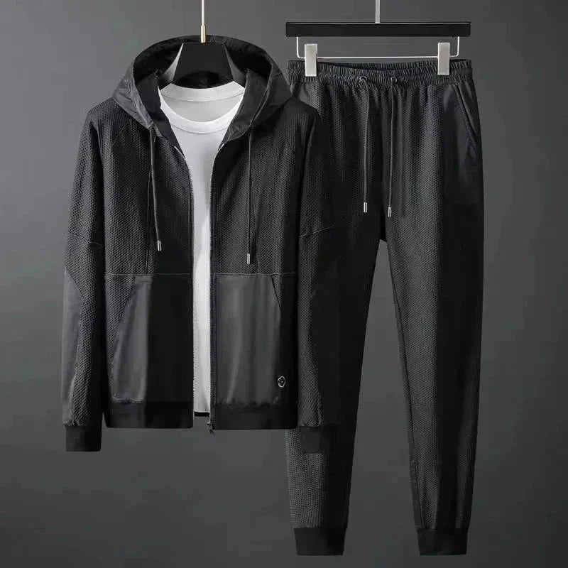 Survêtement Deux Pièces Léger À Texture Respirante Avec Veste Capuche Ajustable Et Pantalon Jogger Confortable