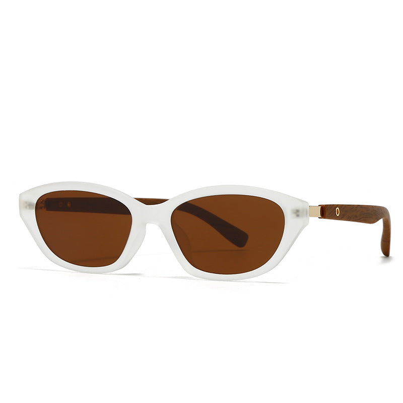 Lunettes de Soleil Nova Noir Shades Silhouette Cat Eye Moderne Chic Finition Mate Bras Bois Inspirés Protection UV