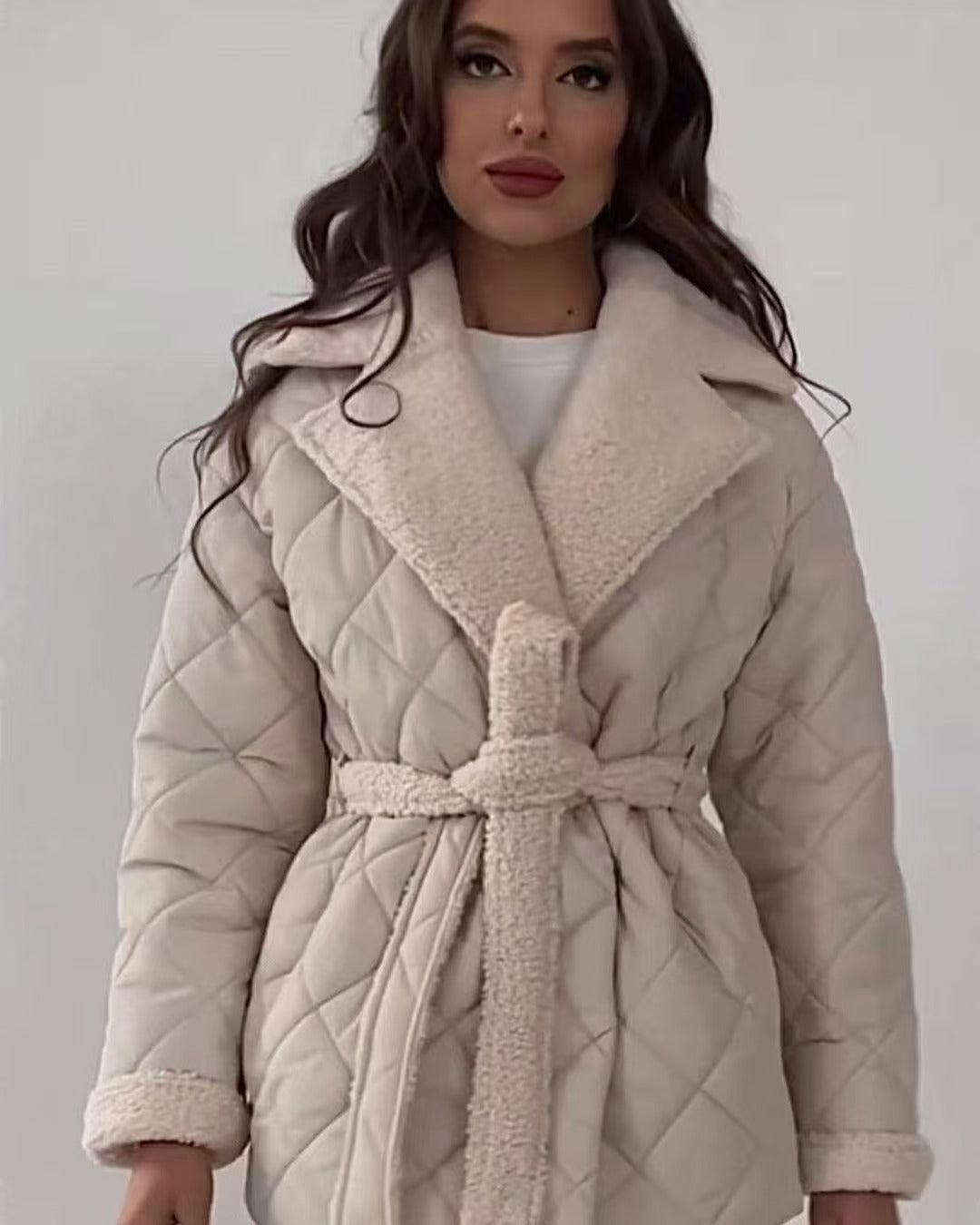 Damen gesteppte Teddyjacke mit Gürtel Amawinc