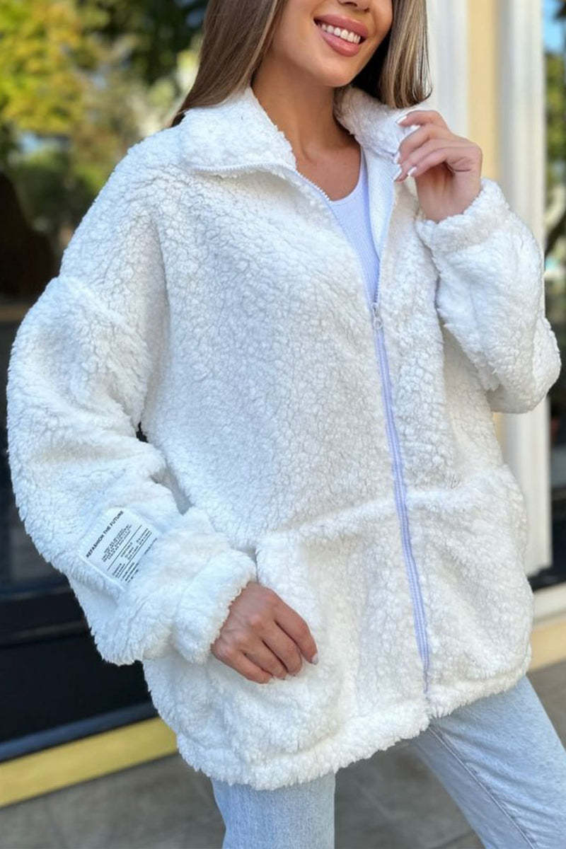 Damen Kuschelige Fleecejacke mit praktischen Taschen und hohen Kragen Amawinc