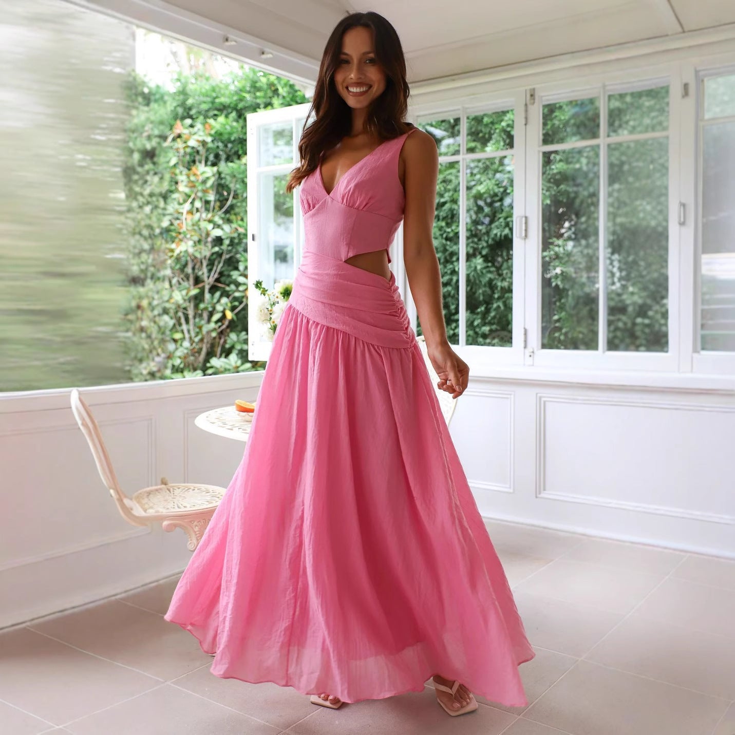 Robe Maxi Femme Sans Manches En V Avec Coupe A Ligne Et Découpe À La Taille Amawinc