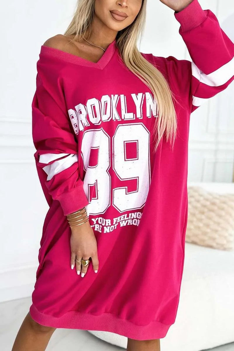 Damen lässiges oversized Sportkleid mit V-Ausschnitt und kontrastierenden Ärmeln Amawinc