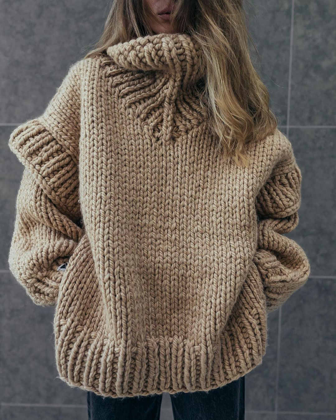 Damen Oversized Strickpullover mit hohem Kragen und voluminösen Ärmeln Amawinc