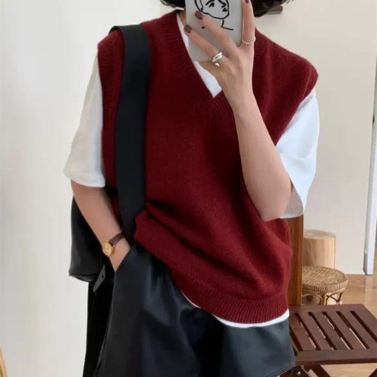 Damen Elegante Strickweste im Relaxed Fit mit V-Ausschnitt und feinen Details Amawinc