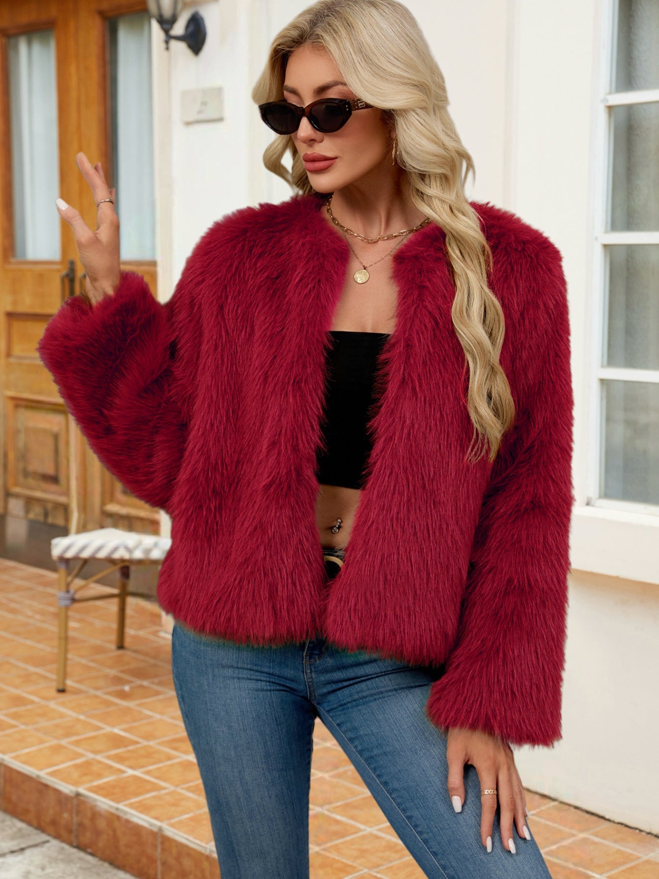 Damen Flauschige Kurzjacke aus Kunstfell mit lockerer Passform Amawinc