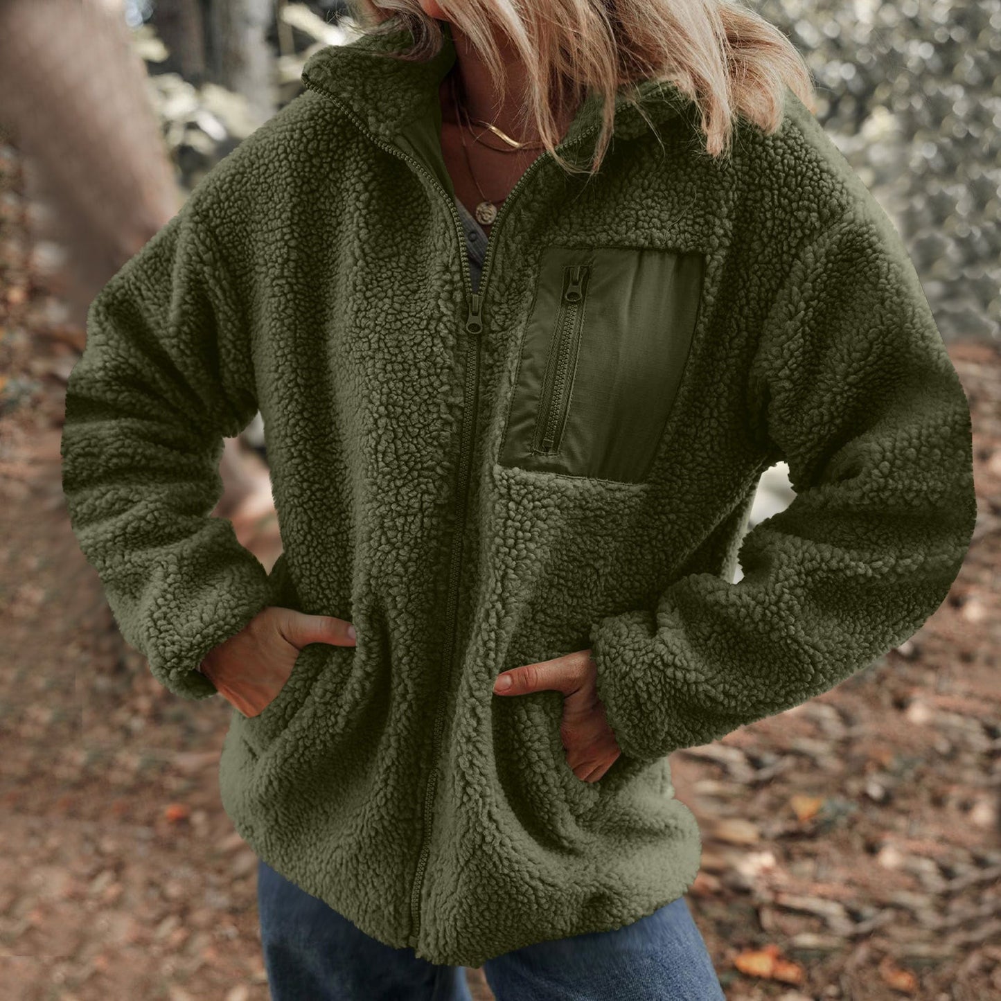 Damen Fleecejacke mit hochabschließendem Kragen und praktischer Brusttasche Amawinc