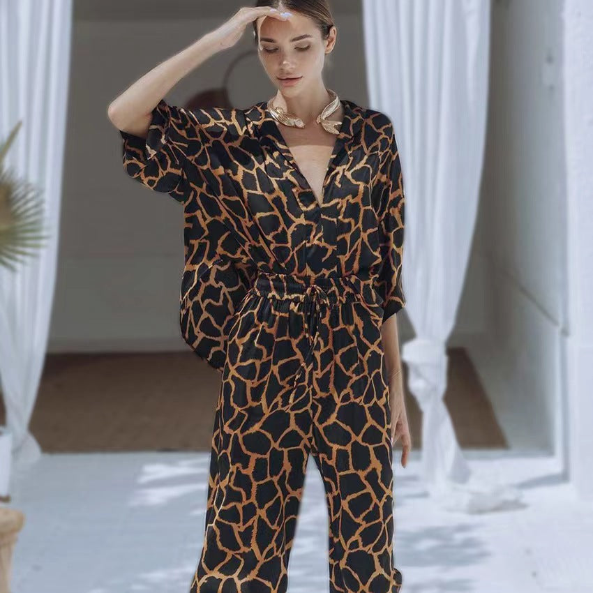 Damen Jumpsuit mit weit geschnittenen Beinen und elegantem Giraffenmuster Amawinc