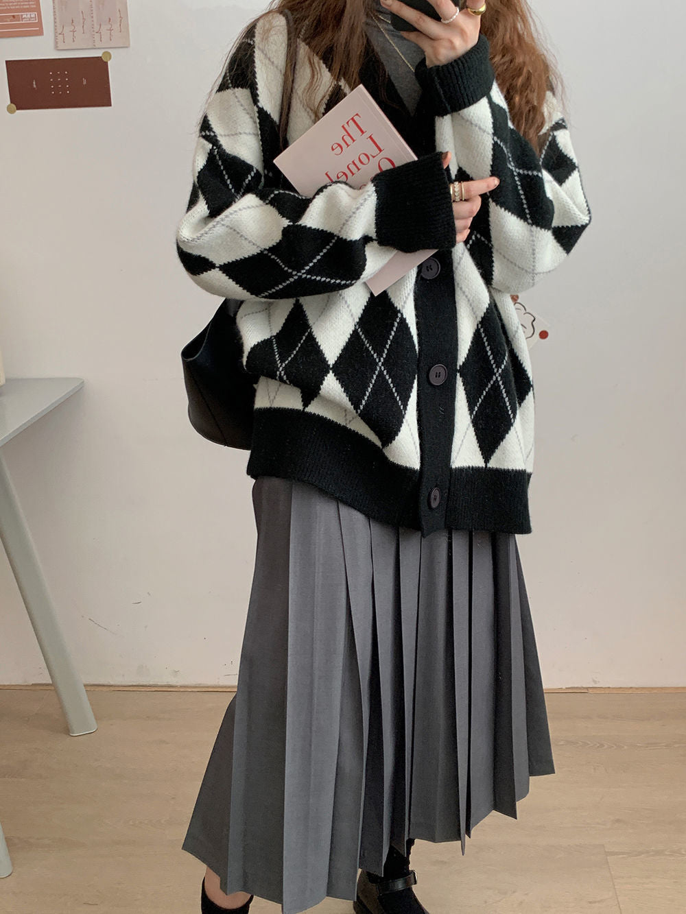 Damen Grobstrickjacke mit modernem Rautenmuster und Knopfverschluss Amawinc