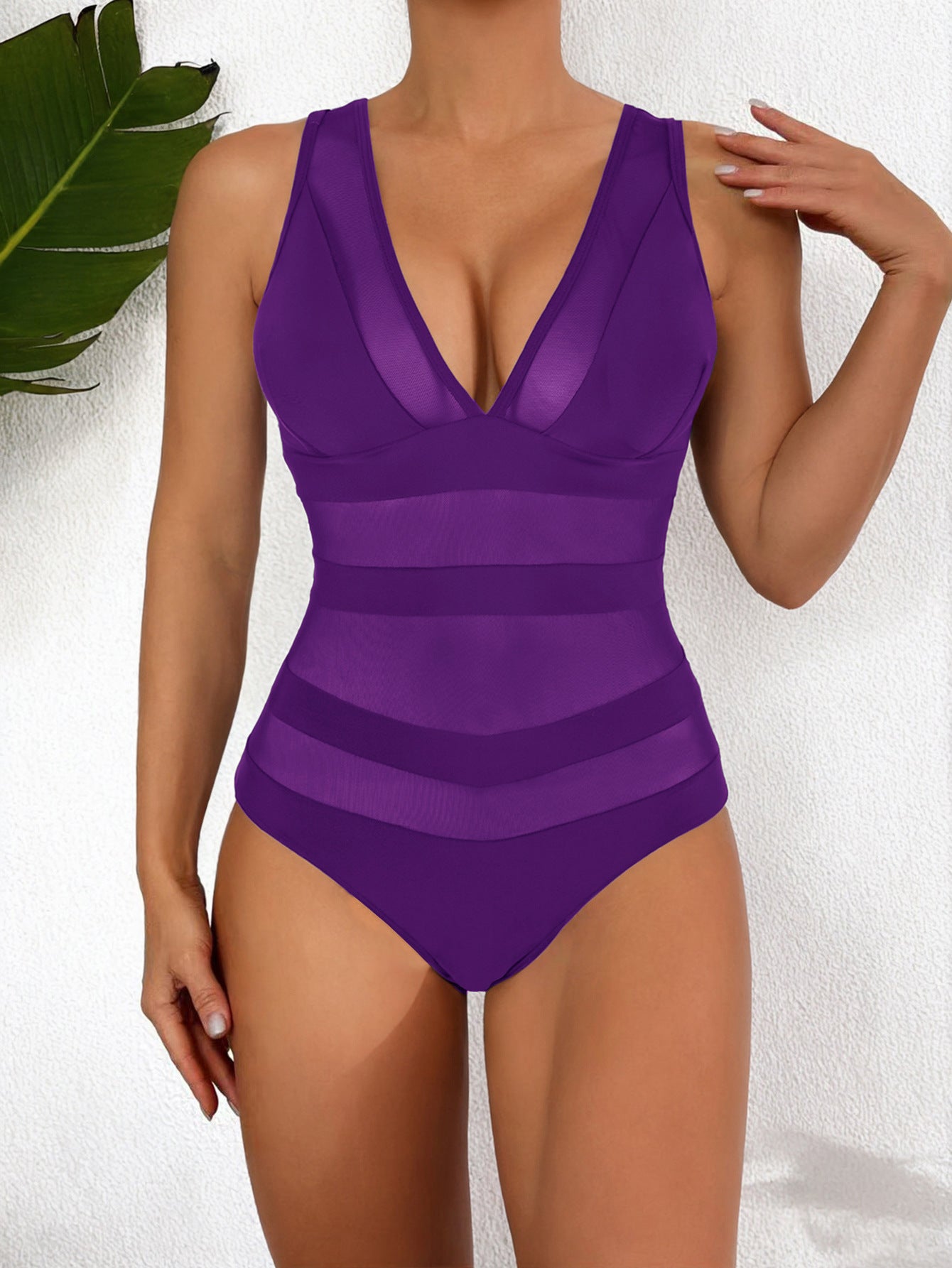 Maillot De Bain Une Pièce Femme Ajusté Décolleté En V Profond Panneau En Mesh Jambe Haute Nordisk Flair