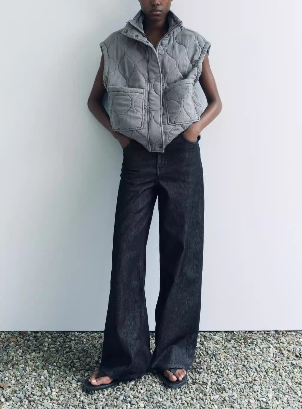 Damen gesteppte Weste mit zwei großen Taschen und hohem Kragen Amawinc